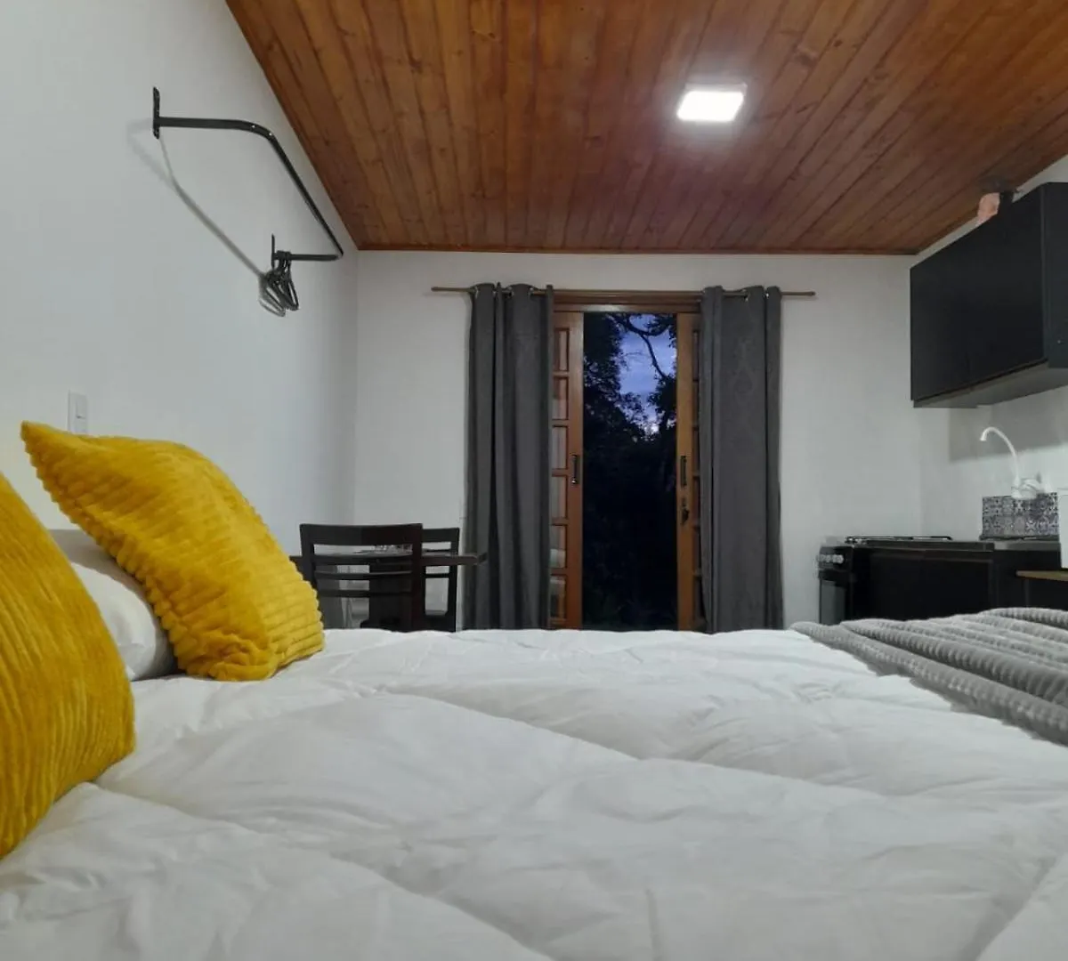 Pousada Lofts E Suites Campos Campos do Jordao 0*,